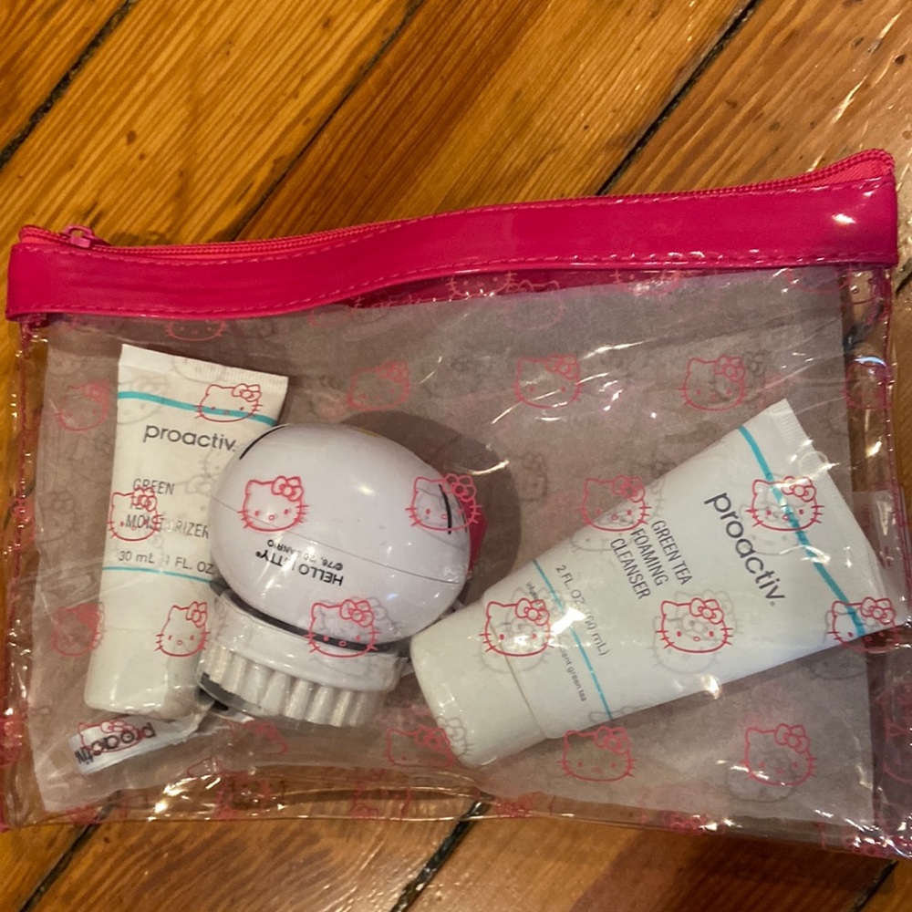 Proactiv Hello Kitty green tea set